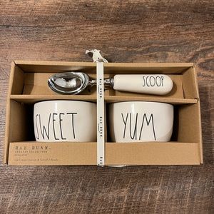 Rae Dunn Ice Cream Set